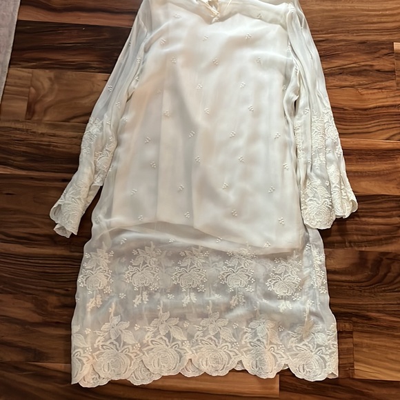 brand new dress never worn only tag cut off very nice dress - Picture 3 of 3